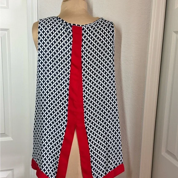 Zac & Rachel Navy and White Lattice Tank - Picture 3 of 4